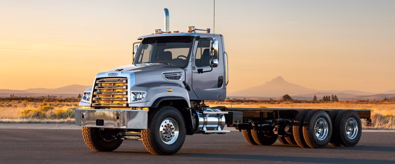 2024 Freightliner 114SD - Image 1
