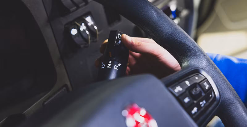 2024 Kenworth T270 - Image 3