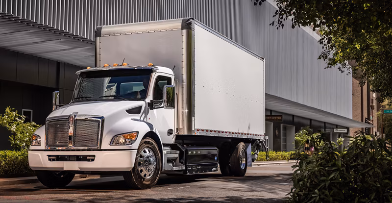 2024 Kenworth T270 - Image 10