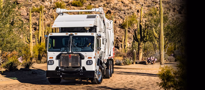 2025 Kenworth L770 - Image 2